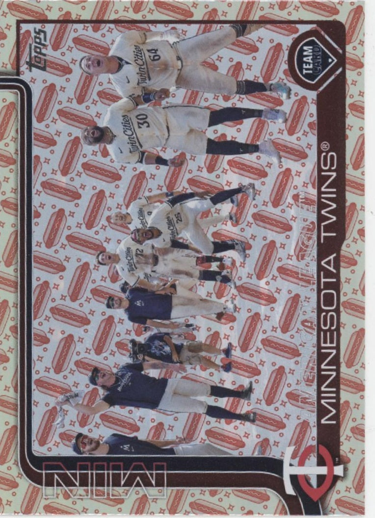 Minnesota Twins 2025 Topps Series 2 Value Box Holiday Hot Dog Holo 74/99 #688、Collector Store LLC、kayou