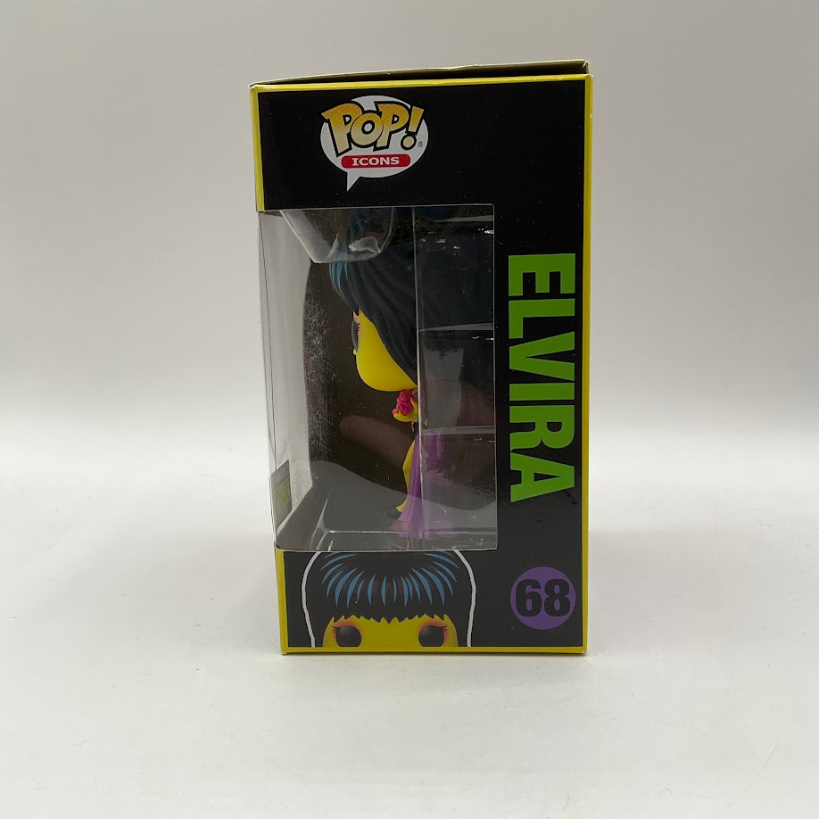 Elvira (Blacklight) Funko Pop! Icons #68 Entertainment Earth Exclusive、Funko、kayou