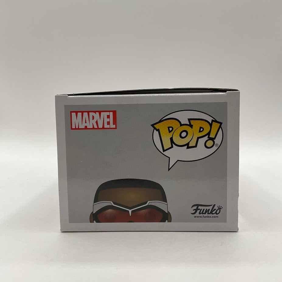 Captain America Funko Pop! The Falcon & The Winter Solider #819 GameStop、Funko、kayou