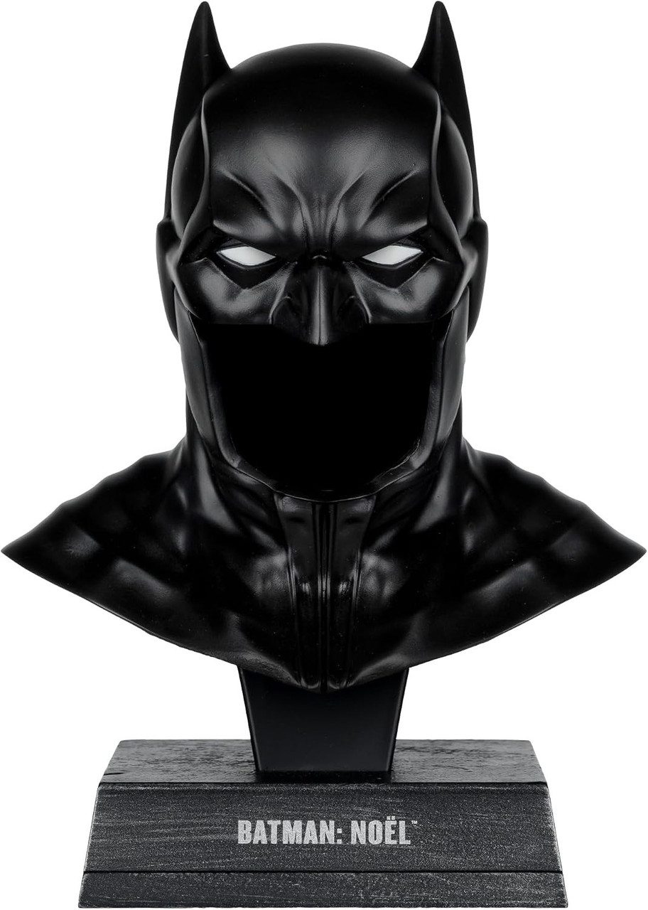 McFarlane Toys DC Direct Batman Cowl Replica Batman: Noel (Pre-Order ships October)、ToyWiz、kayou