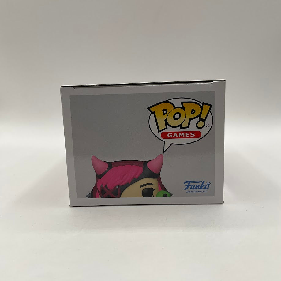 Wattson with Nessie (Cyber Punked) Funko Pop! Apex Legends #883 GameStop、Funko、kayou